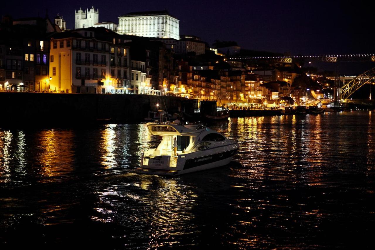Porto Private Yacht- Accommodation Douro River Bagian luar foto
