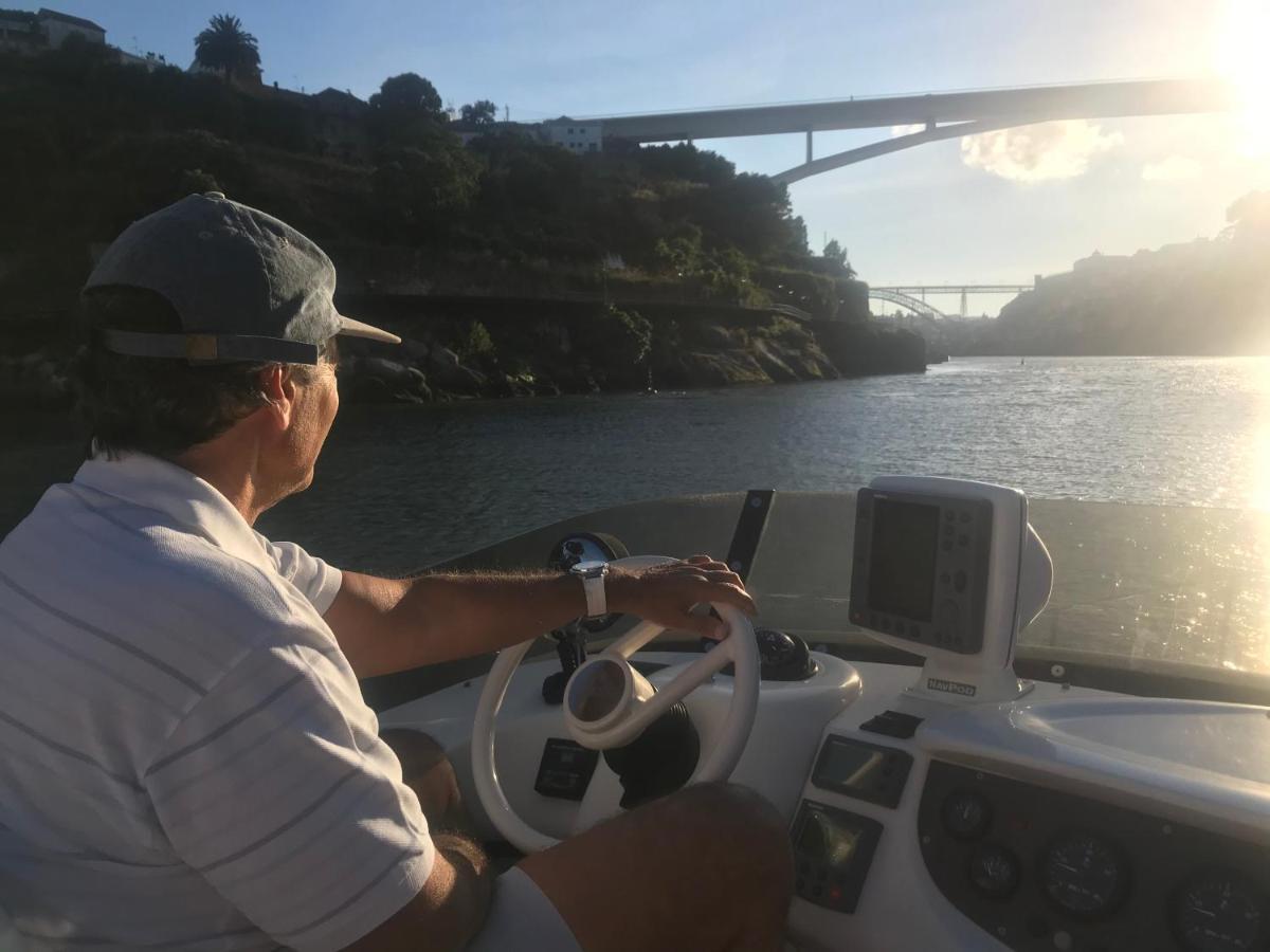Porto Private Yacht- Accommodation Douro River Bagian luar foto