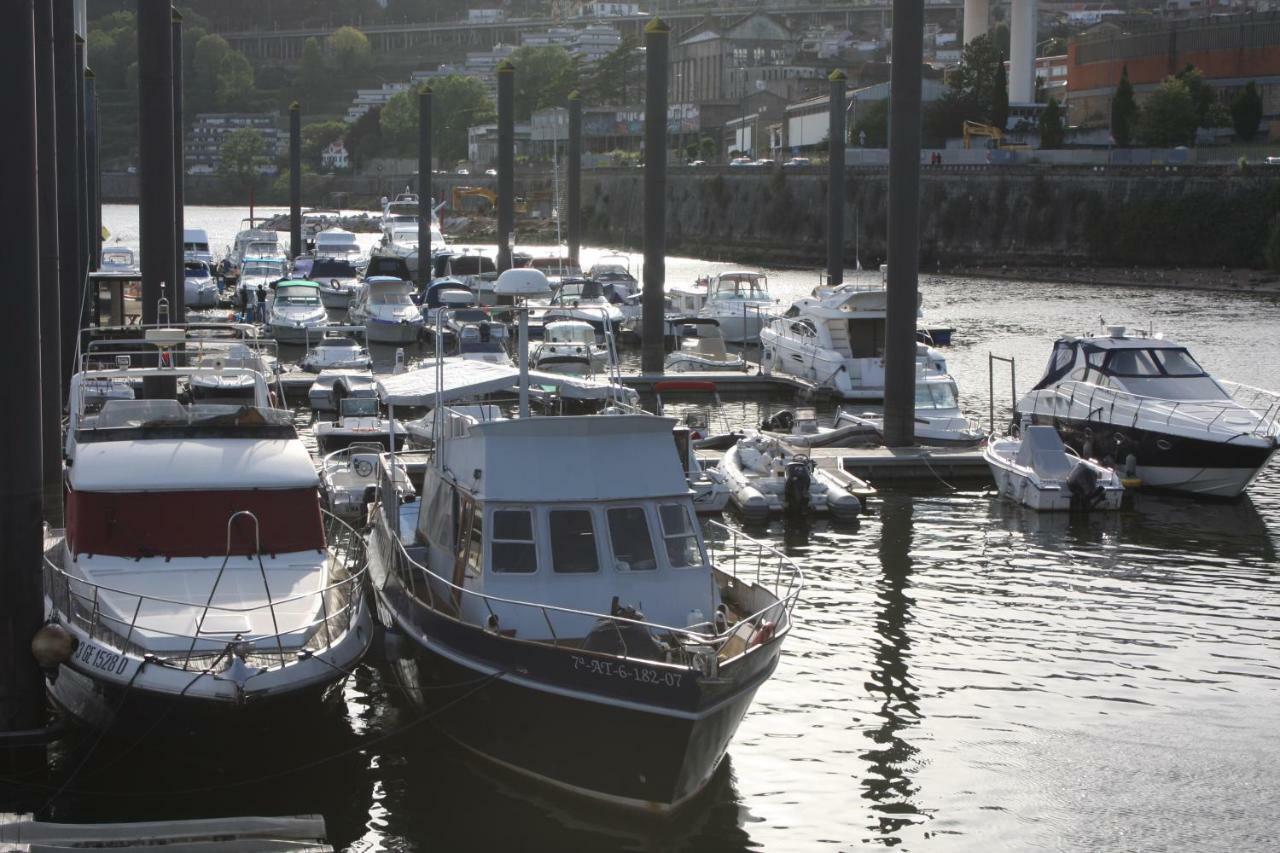 Porto Private Yacht- Accommodation Douro River Bagian luar foto